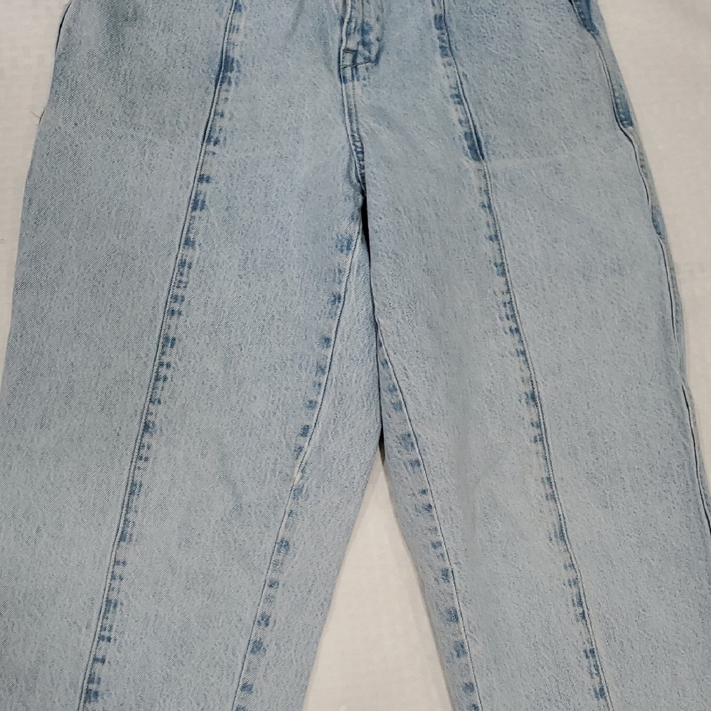 Madewell Light Blue Denim Barrel  Jeans - Picture 3 of 12